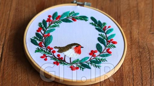 دوزندگی از میان برف: الگوی کریسمس با گلدوزی دستی