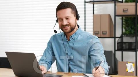 چگونه به یک مترجم کتبی و مترجم شفاهی فریلنسر تبدیل شوید؟