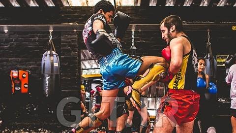 مسترکلاس کامل گواهینامه حرفه‌ای Shadow Boxing و MMA
