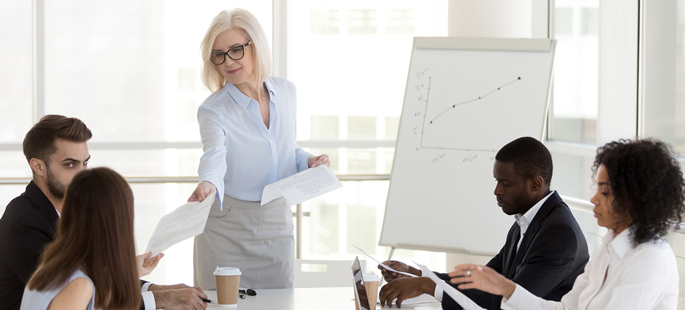 Superbosses Aren’t Afraid to Delegate Their Biggest Decisions