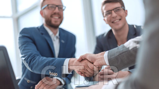 تسلط به همکاری برای موفقیت مشتری و مدیریت محصول